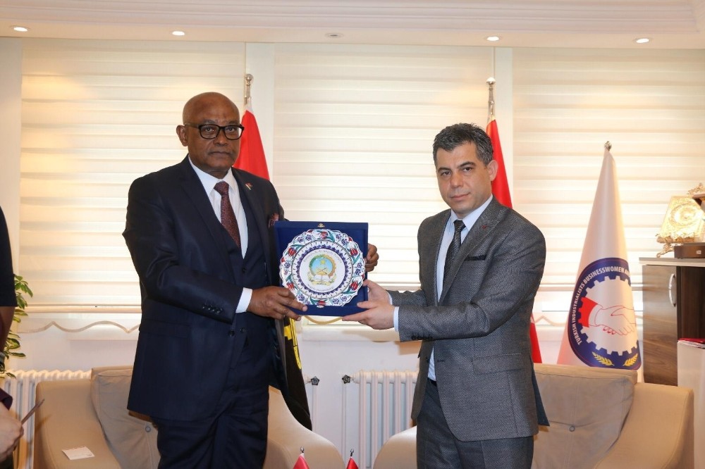 Angola Büyükelçisi’nden SANKON’a ziyaret 