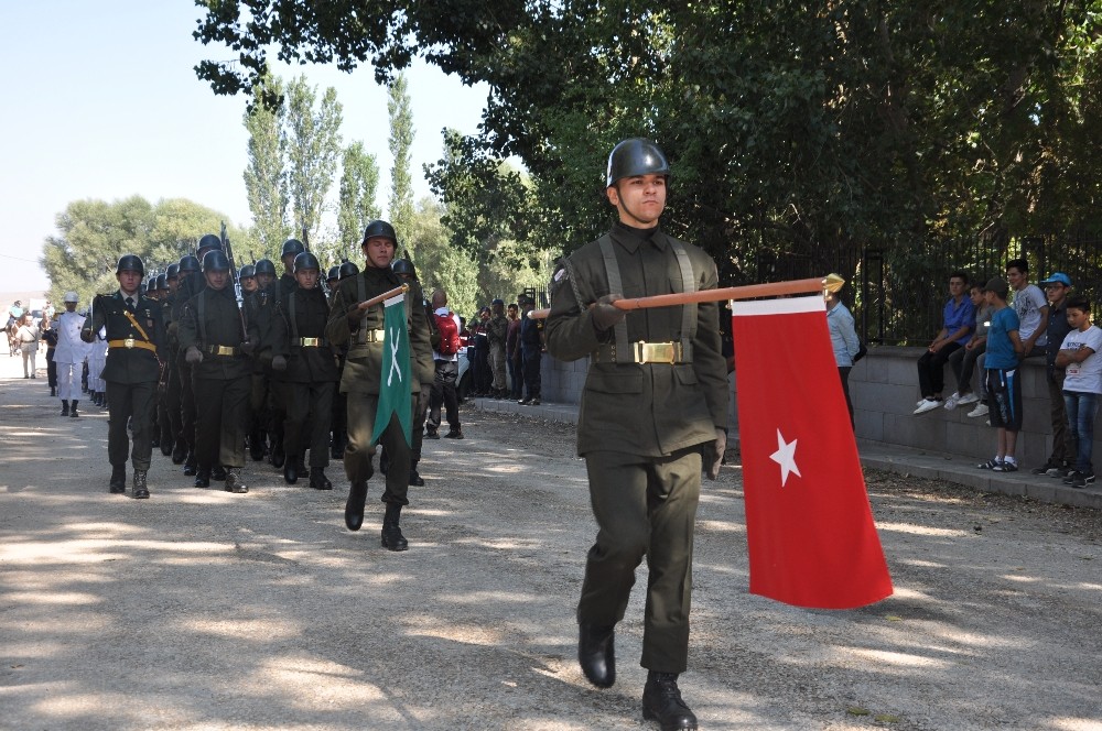 Anıtkaya şehitleri törenle anıldı 