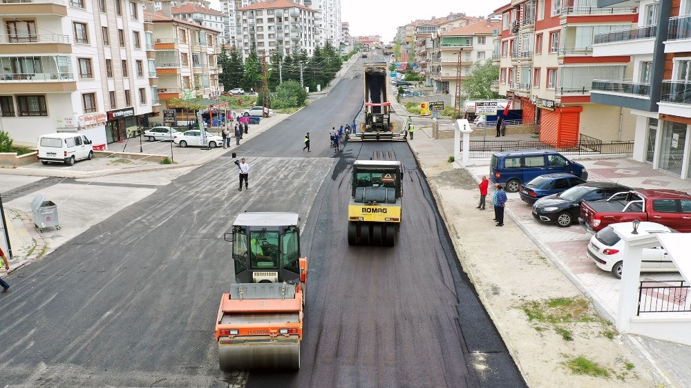 Ankara Büyükşehir Belediyesinden yoğun asfalt mesaisi 