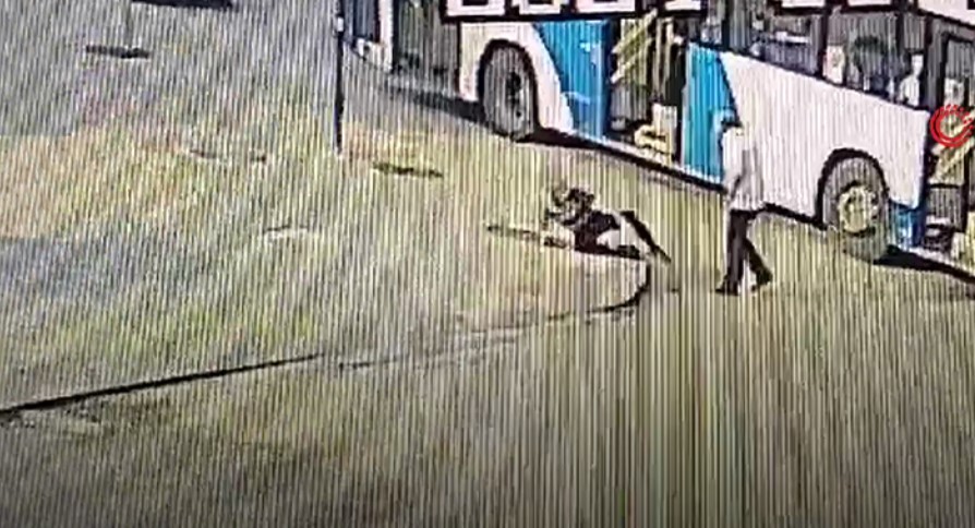 Ankara' da yolcuya şiddet: Otobüsten indirip darp etti!