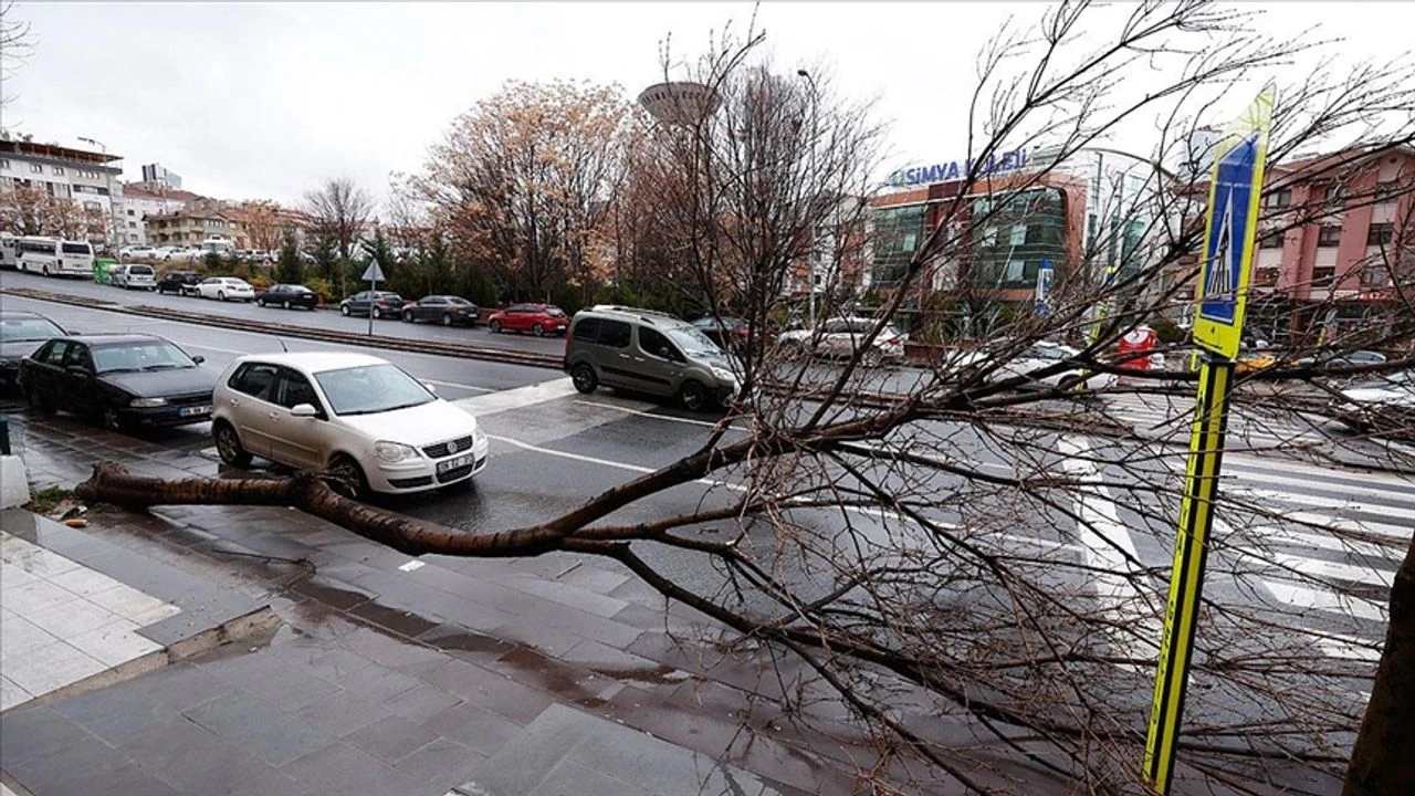 Ankara için kuvvetli fırtına uyarısı!