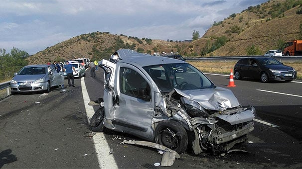 Ankara-İstanbul TEM otoyolunda zincirleme kaza
