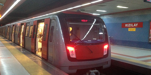 Ankara metrosunda patlama meydana geldi!