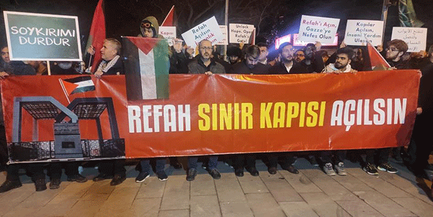 Ankara Mısır Büyükelçiliği binası önünde önemli çağrı: Sınırları açın!