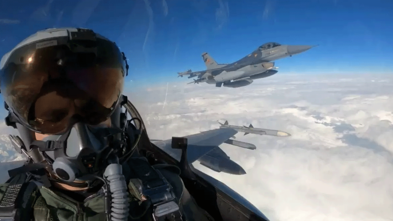 Ankara sıcak gelişmeyi duyurdu! Türkiye füzeleri ateşledi