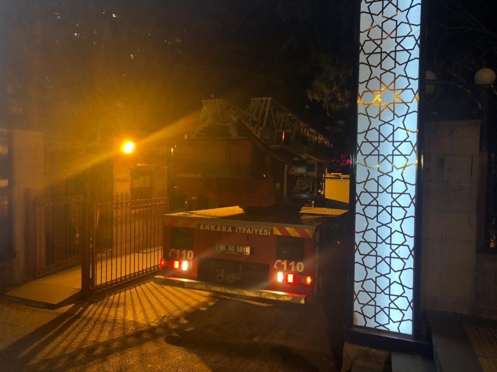 Ankara Üniversitesi İlahiyat Fakültesinde yangın 