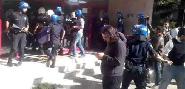 Ankara Üniversitesi'ne zorla girmeye çalışan 11 kişi gözaltında