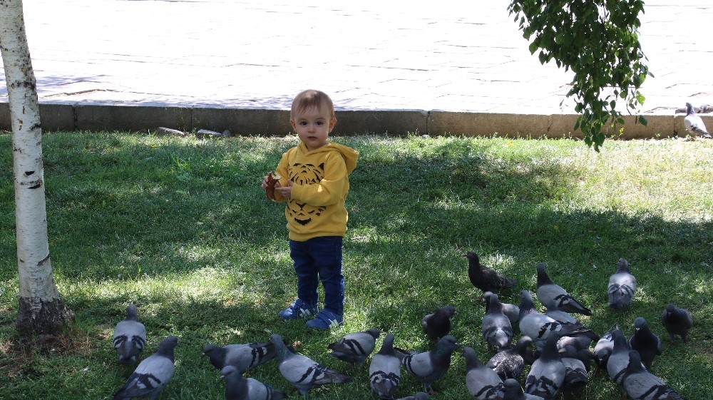 Ankara’da 14 yaş altı çocuklar sokakta 