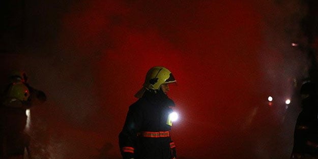 Ankara'da 2 fabrika ale alev yandı