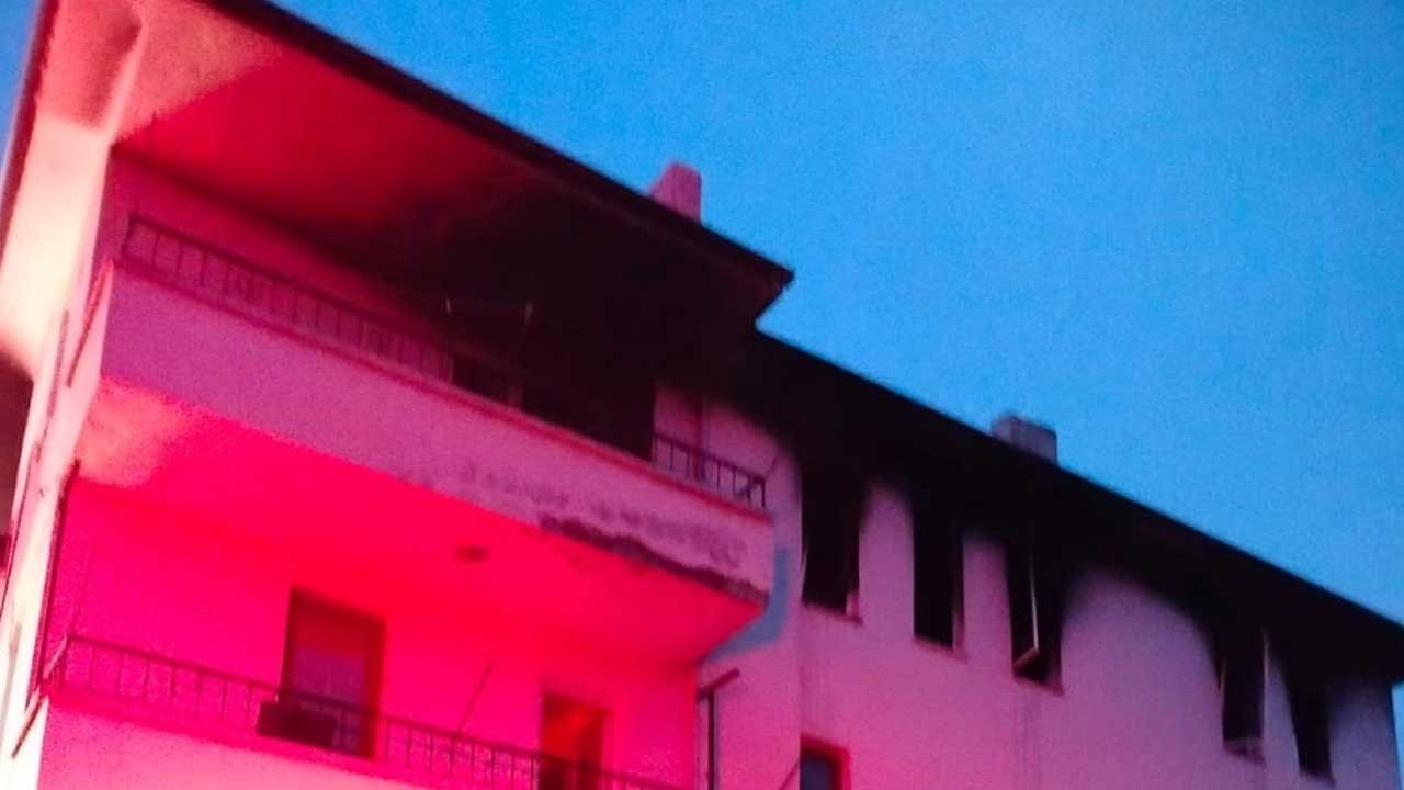 Ankara'da 3 katlı binada korkutan yangın! 1 kişi hayatını kaybetti