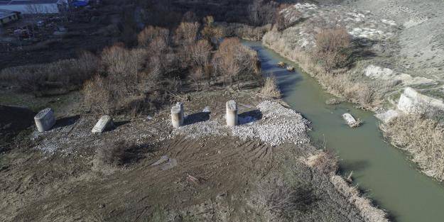Ankara'da 86 yıllık köprü çalındı