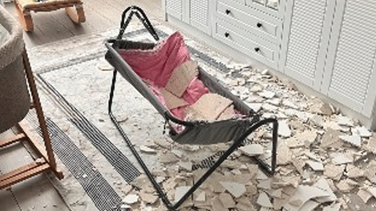 Ankara'da bebek çöken tavan sıvasından kıl payı kurtuldu!