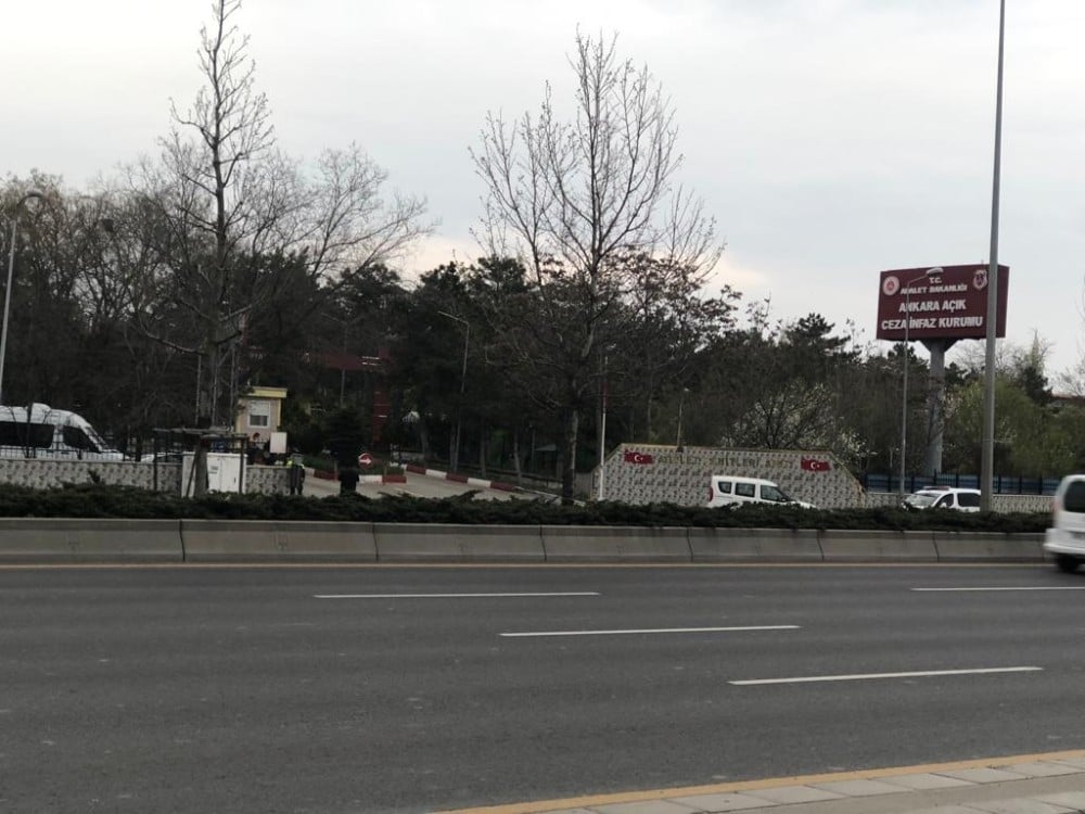 Ankara’da cezaevlerinden tahliyeler başladı 