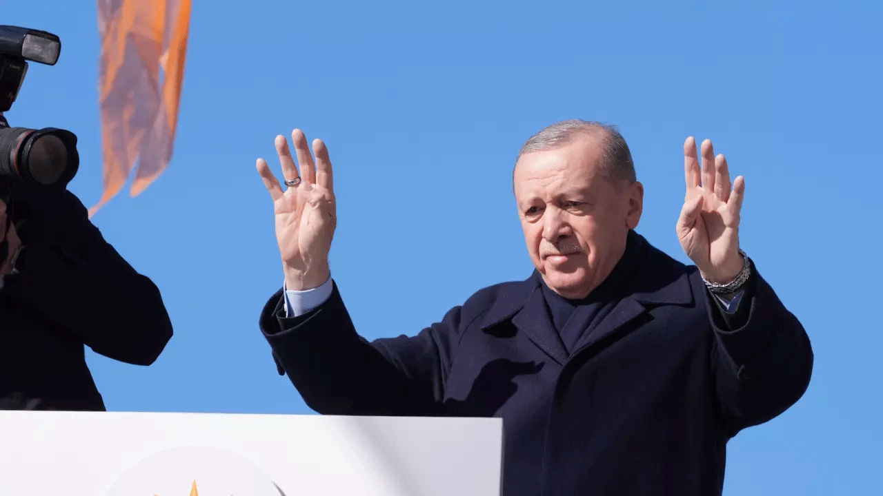 Ankara’da coşkulu kalabalık! Erdoğan’dan CHP’ye olay gönderme
