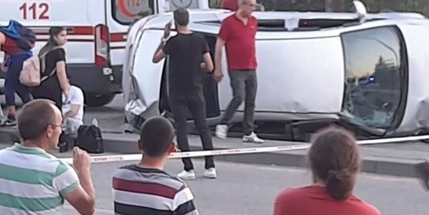 Ankara’da facia! Otomobil otobüs durağına daldı