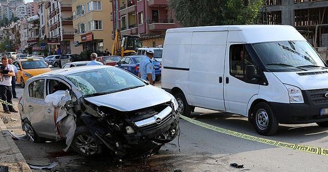 Ankara'da feci kaza, 1 ölü 4 yaralı