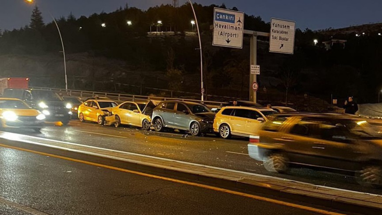 Ankara’da feci kaza! 8 araç birbirine girdi