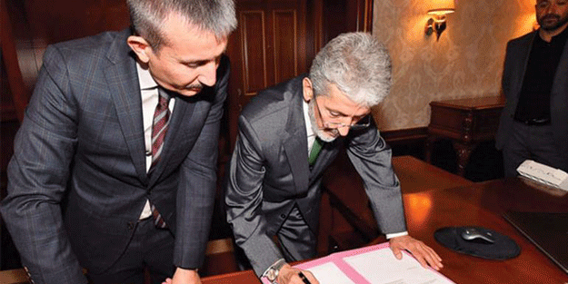 Ankara’da gecenin bombası… Yeni başkan tüm bürokratların istifasını istedi