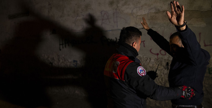 Ankara'da hareketli gece! Tek tek kontrol ettiler