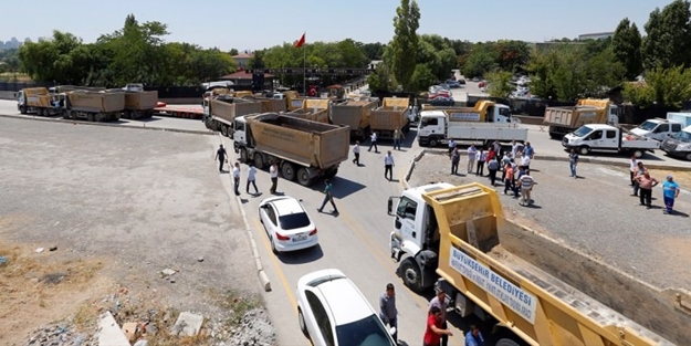 Ankara'da hareketlilik! Melih Gökçek çağrı yaptı