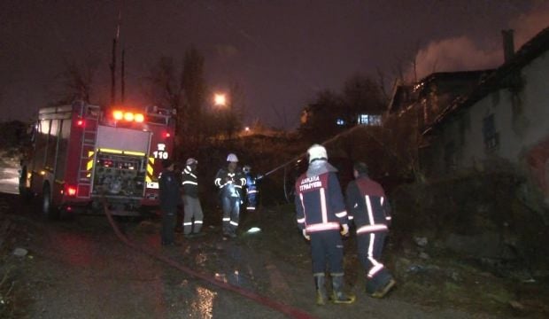 Ankara’da ilginç olay! Peş peşe gecekondular kundaklandı
