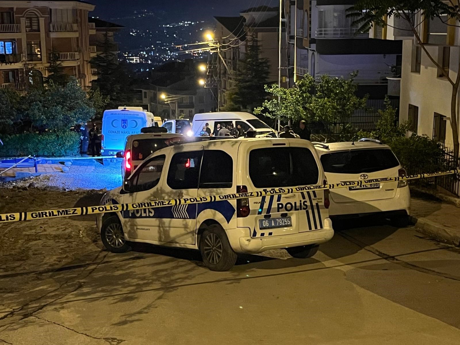 Ankara'da komşular arasında çıkan kavgada kan aktı: 3 ölü, 1 yaralı