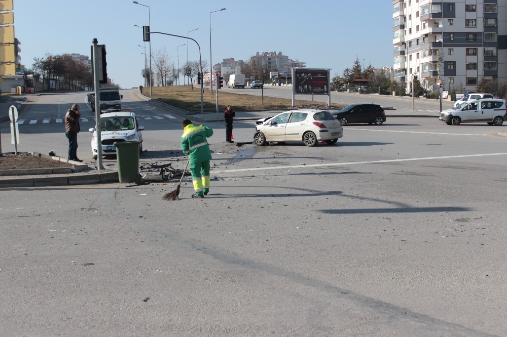 Ankara’da korkutan kaza: 5 yaralı 