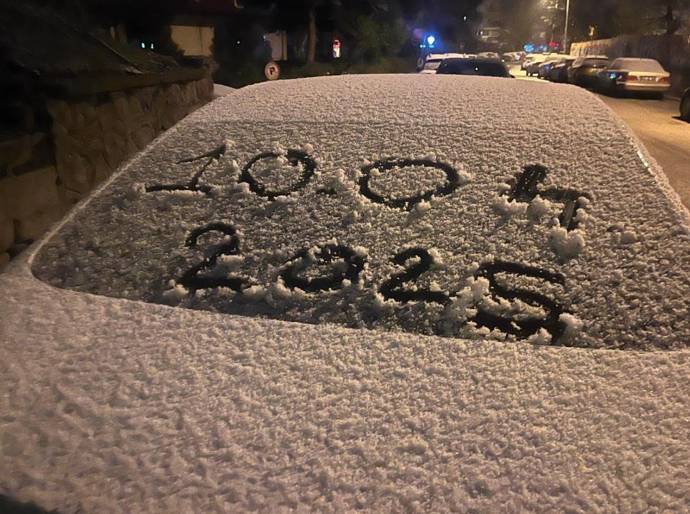 Ankara'da nisan ayında kar yağışı