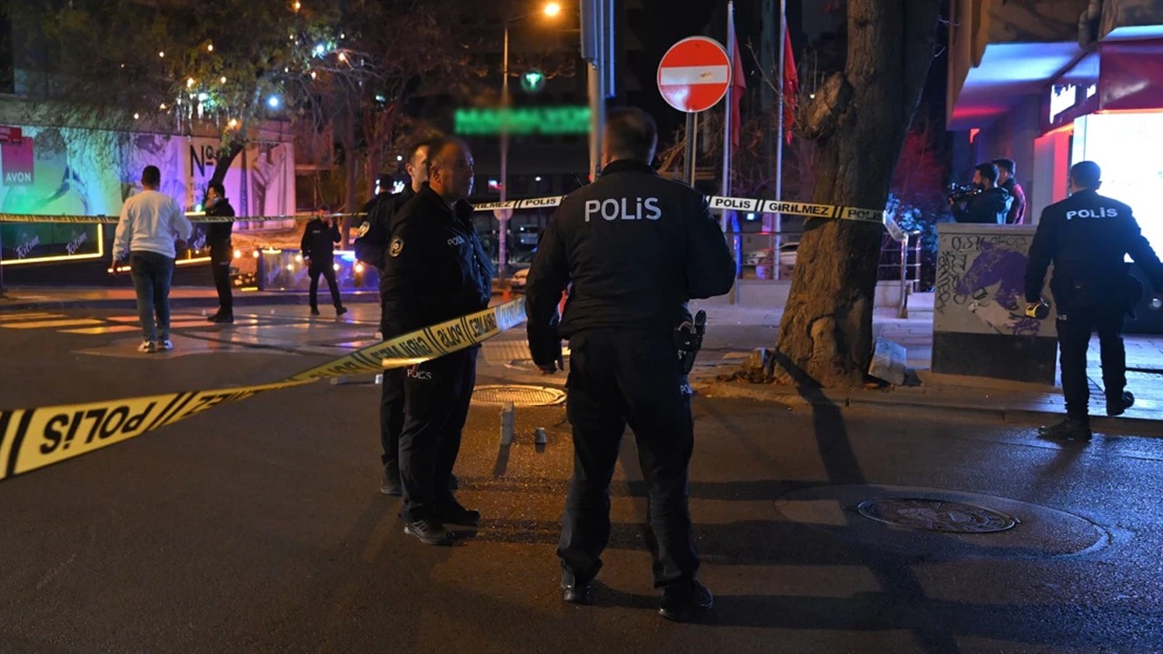 Ankara'da o anlar yürekleri ağza getirdi: İş yerinden çıktı sonra geri döndü kurşun yağdırdı