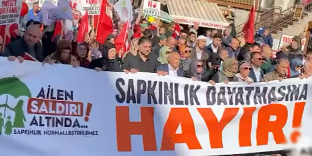 Ankara'da on binler sapkınlığa karşı yürüdü!