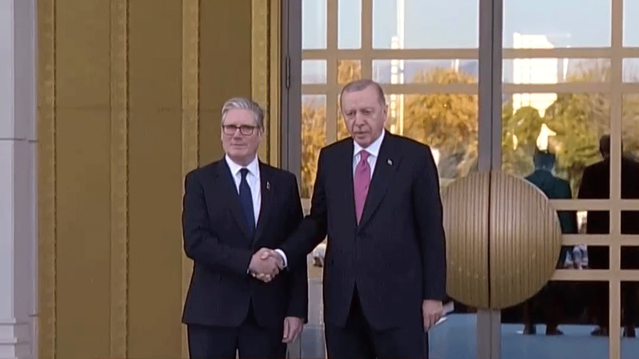 Ankara'da önemli misafir! Cumhurbaşkanı Erdoğan resmi törenle karşıladı