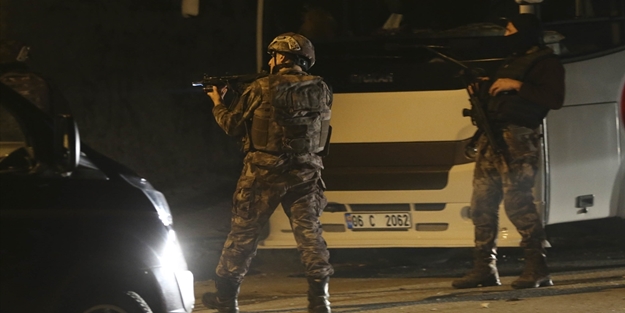 Ankara'da polise bombalı saldırı!