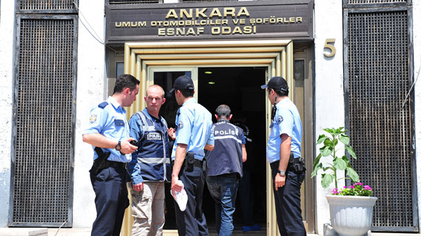 Ankara'da silah sesleri! Binaya giriş-çıkışlar durduruldu...
