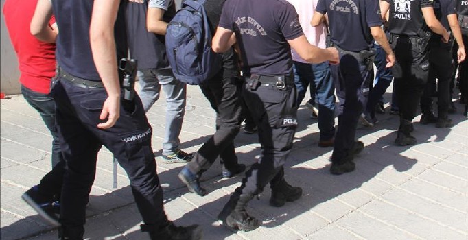 Ankara'da suç örgütü operasyonu: 8 kişi gözaltında
