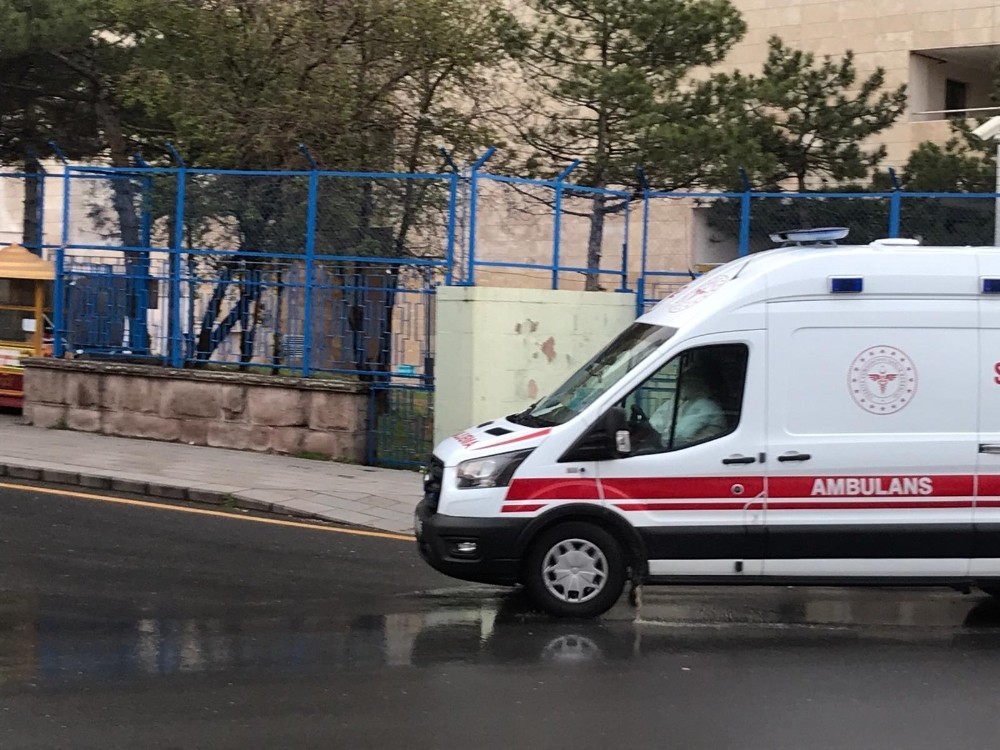Ankara’da tahliye bekleyen umrecilerin bazılarının ‘Korona virüs’ testleri pozitif çıktı 