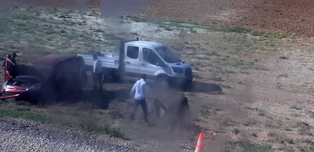 Ankara’da takla atan araç tarlaya uçtu: 2 yaralı 