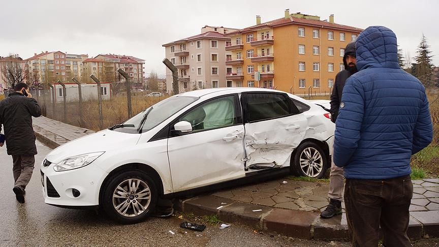 Ankara'da trafik kazası: 7 yaralı