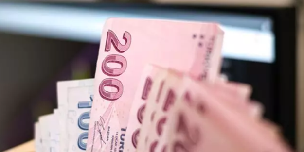 Ünlü yazar asgari ücrette ara zamma kimin sıcak bakmadığını açıkladı ve ekledi: