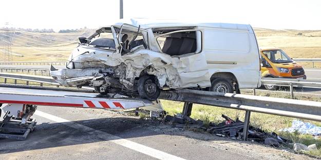Ankara'da zincirleme kaza: Çok sayıda yaralı var