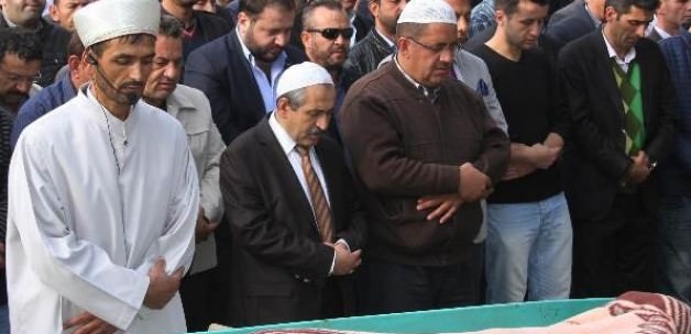 Ankaralı Namık'ın cenazesini bakın kim kıldırdı