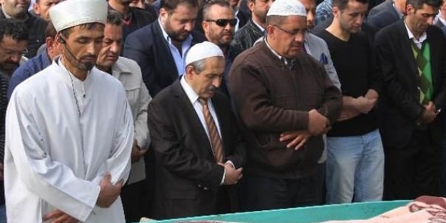 Ankaralı Namık'ın cenazesini bakın kim kıldırdı