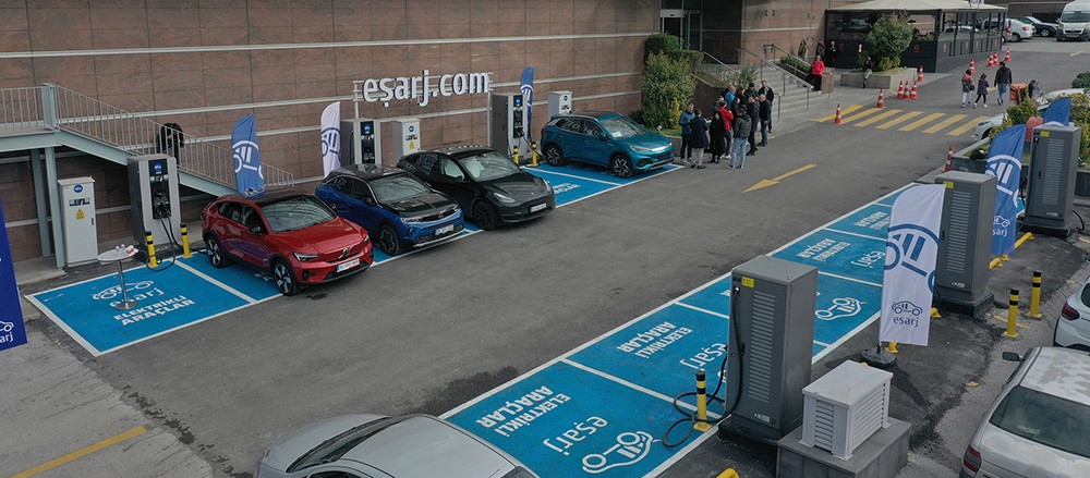Ankaralılara müjde! 20 araca hizmet veren şarj istasyonunu hizmete aldı! 75’ten fazla şehirde 800 istasyon!