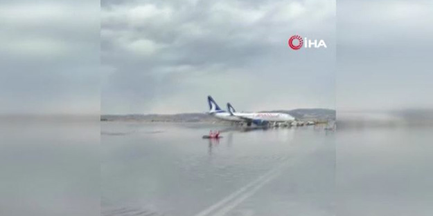 Ankara'yı sel vurdu Esenboğa Havalimanı göle döndü!