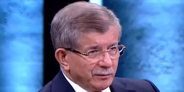 Anketlerde umduğunu bulamayan Davutoğlu'ndan masayı dağıtmayın çağrısı