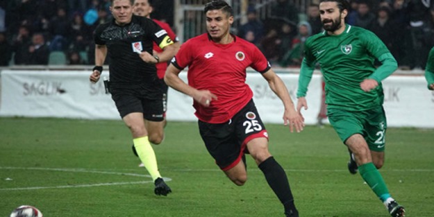 Anlaşma sağlandı! Konyaspor'dan Alper Uludağ hamlesi