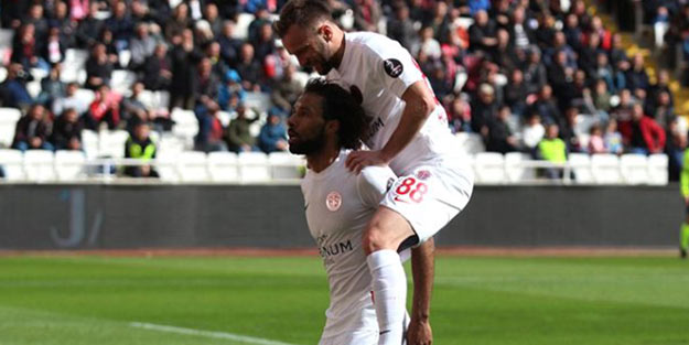 Anlaşma tamam! Fenerbahçe ilk transferini yaptı