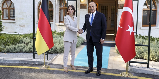 Annalena Baerbock: Türkiye'ye büyük saygı duyuyoruz