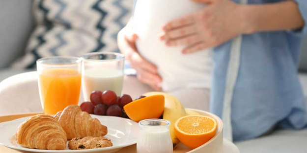 Anne adayları ramazanda nasıl beslenmeli? Hamilelikte oruç tutmak