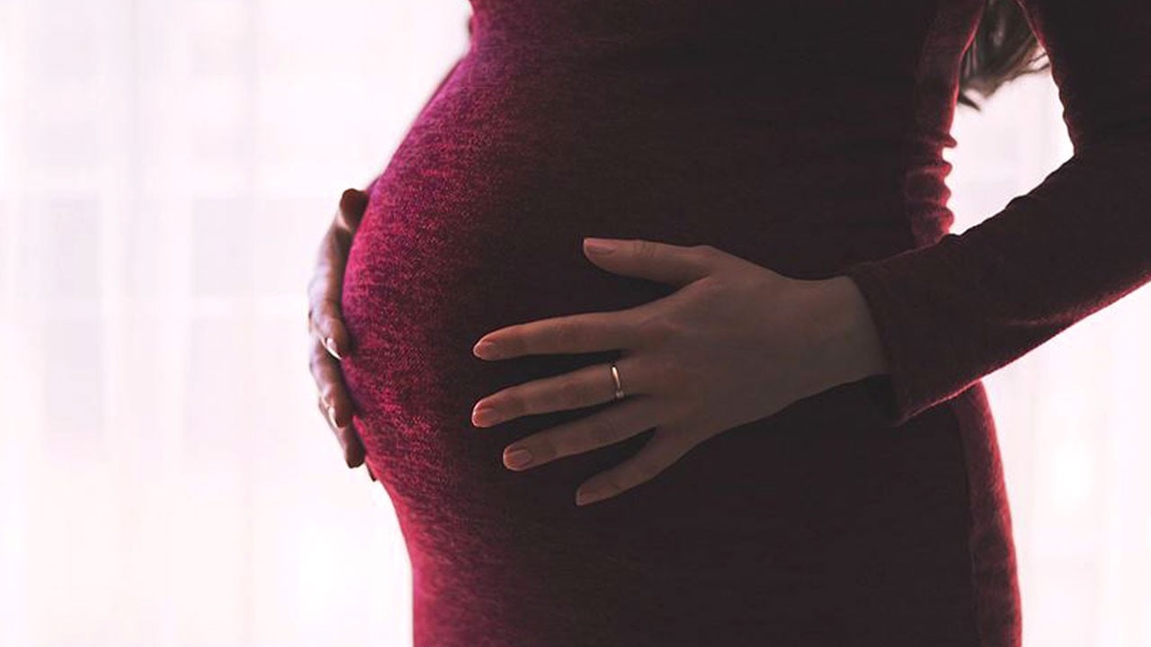 Anne adayları yaz sıcaklarına dikkat! Bu hata erken doğum riskini artırıyor