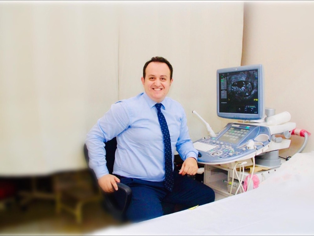 Anne rahmindeki ikiz bebeklere operasyon 